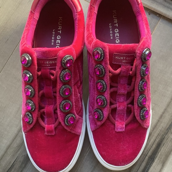 New Kurt Geiger London Pink Velvet Rhinestones Sneakers size EU 39 UK 6 - Picture 2 of 8